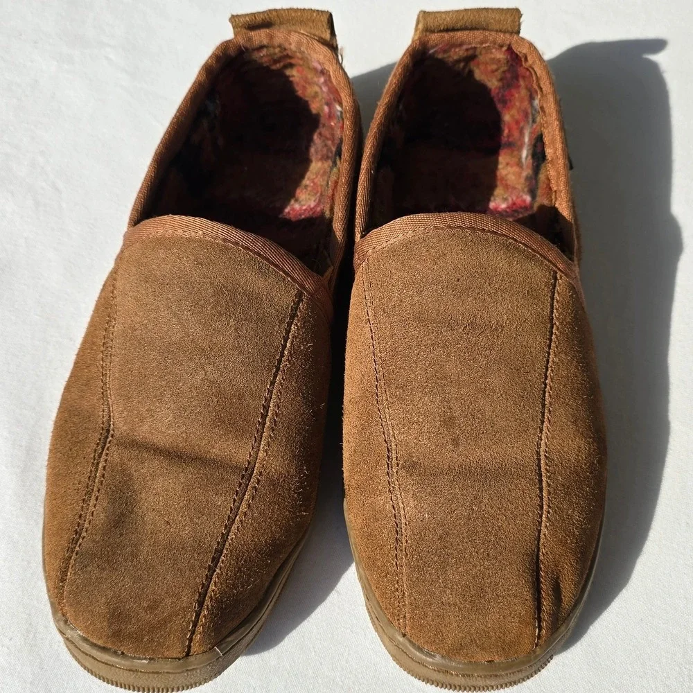 Muk Luks Mens‎ Size 11 Brown Suede Slip On Slipper Shoes Fleece Indoor Outdoor
